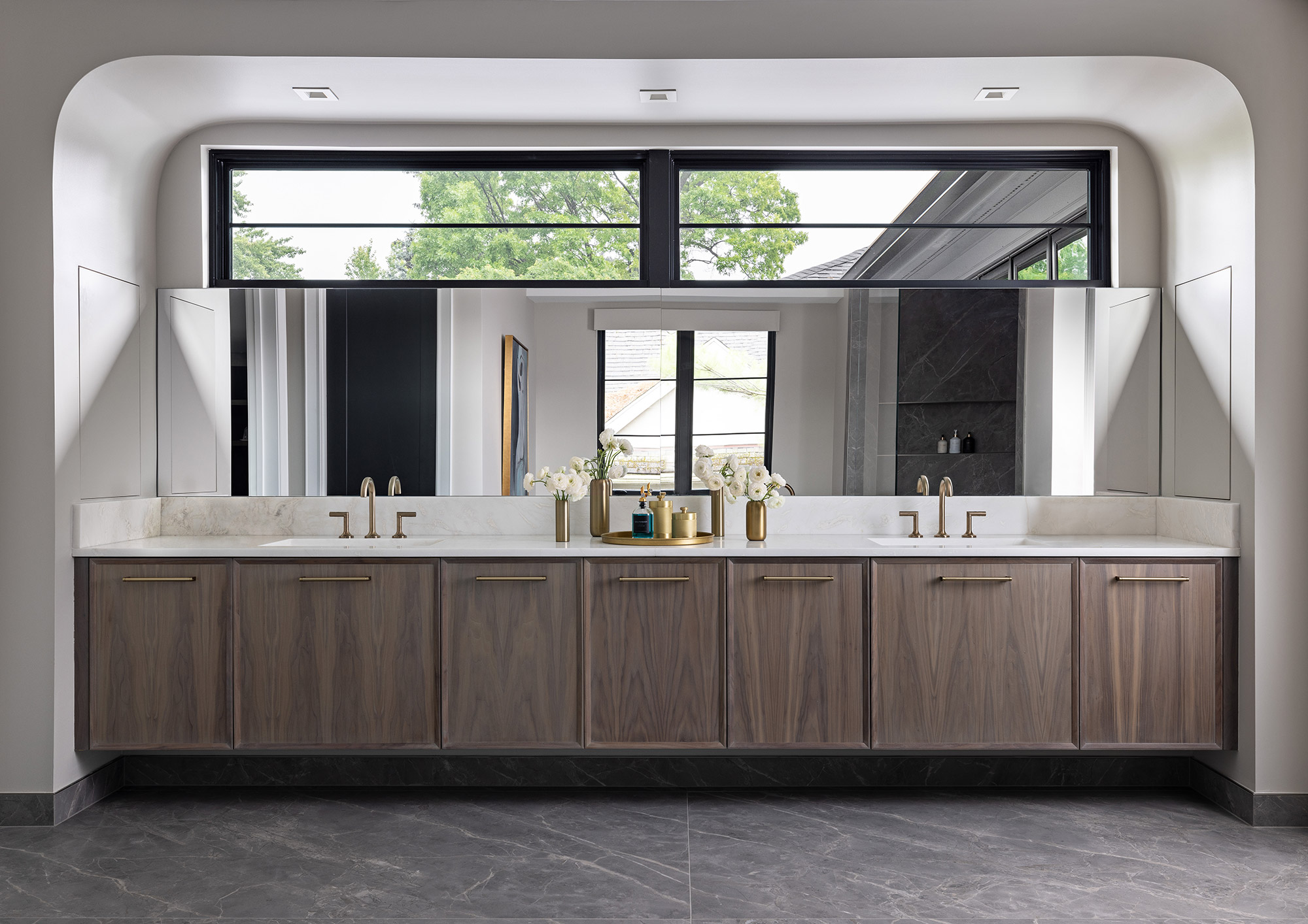 Custom built in bathroom vanity