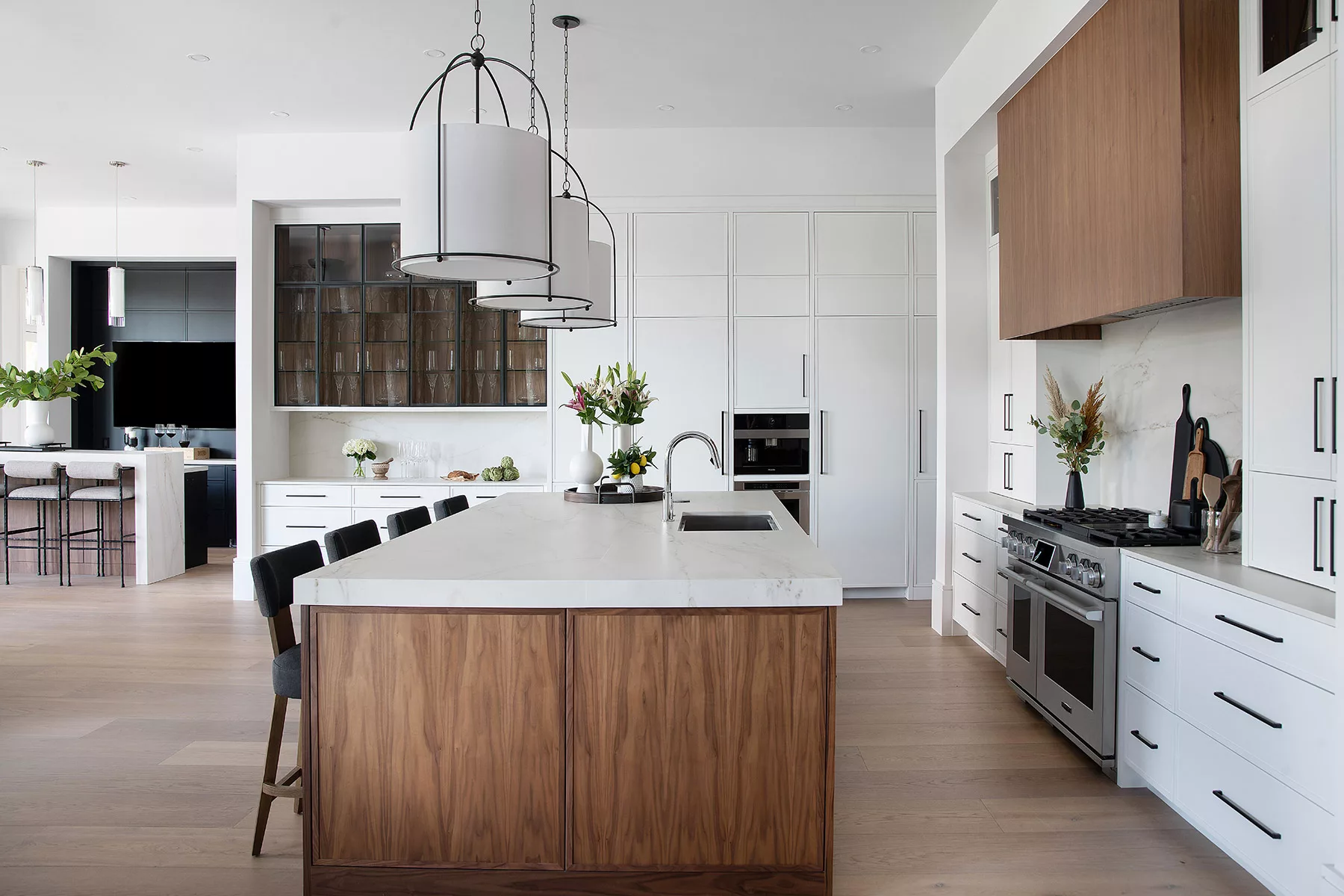Dream kitchen with custom cabinets and soft close doors - Quality Custom Cabinetry